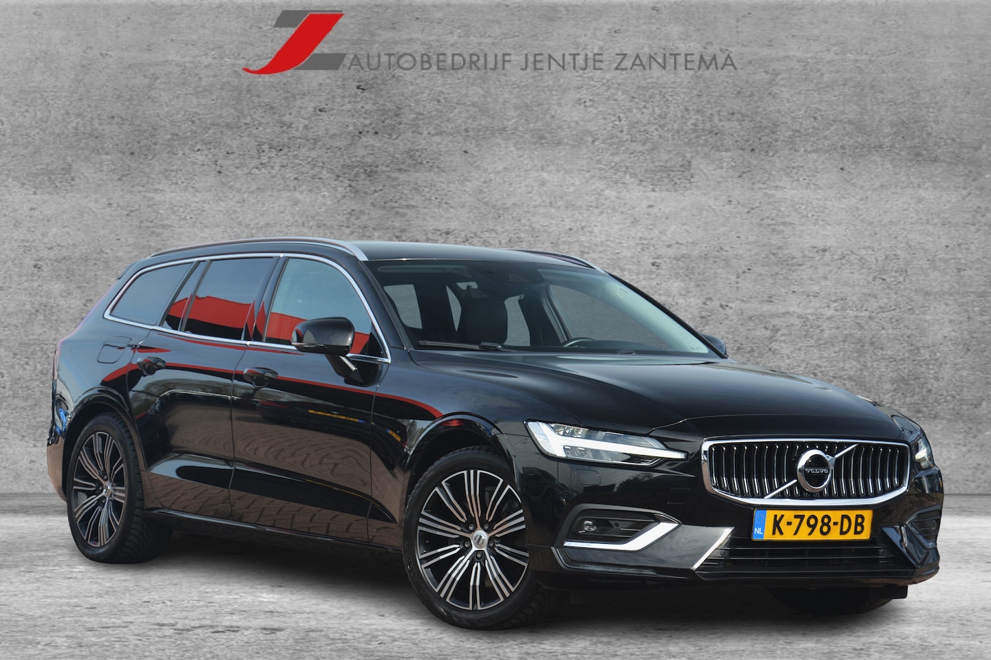 Volvo V60 - 2.0 T5 Inscription | Navigatie | Pilot assist | Camera | Harman-Kardon | Lane keeping | BL - AutoWereld.nl