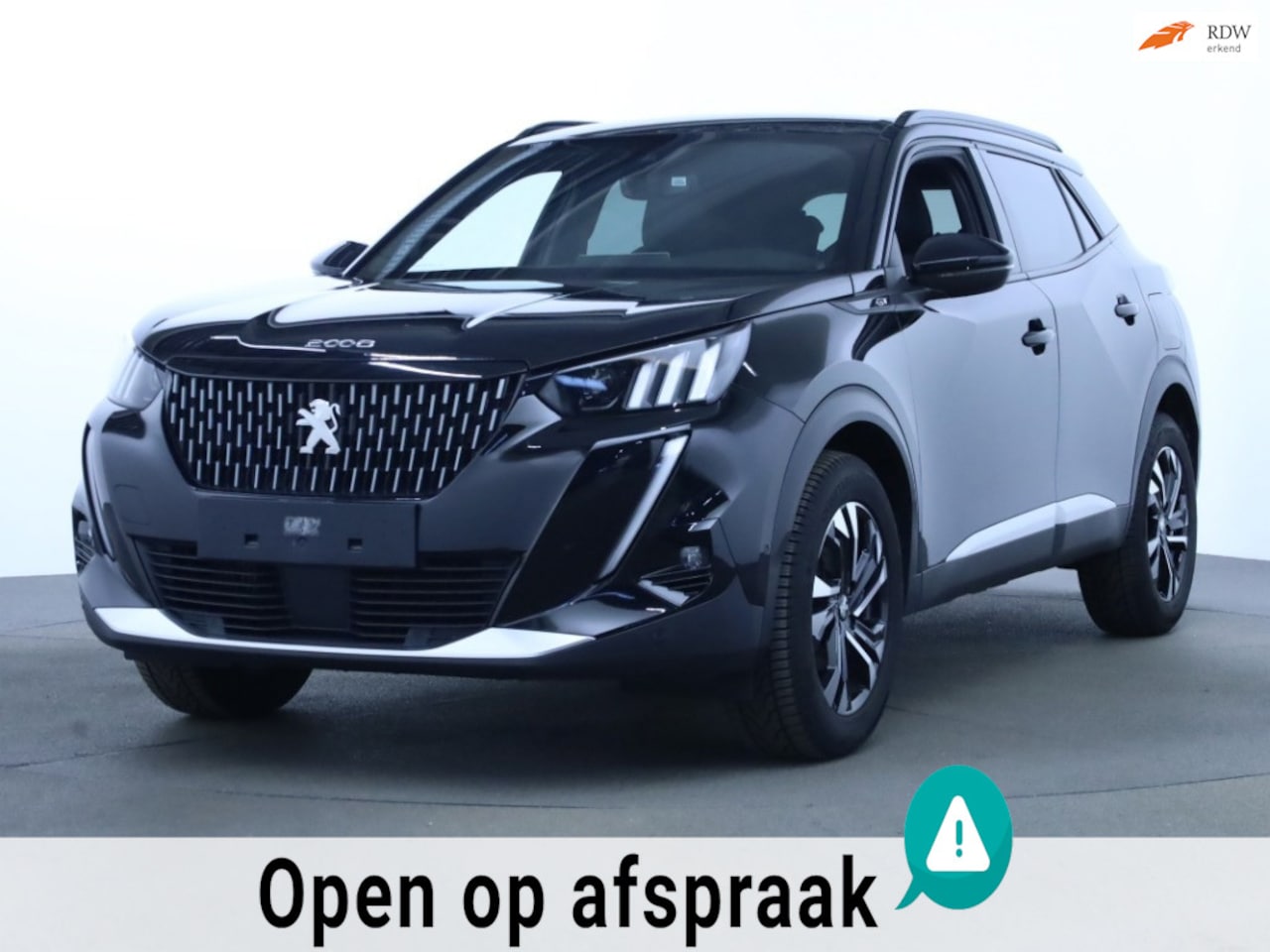 Peugeot 2008 - GT 130pk Automaat | Trekhaak | ACC | Stoelverwarming | Parkeercamera - AutoWereld.nl