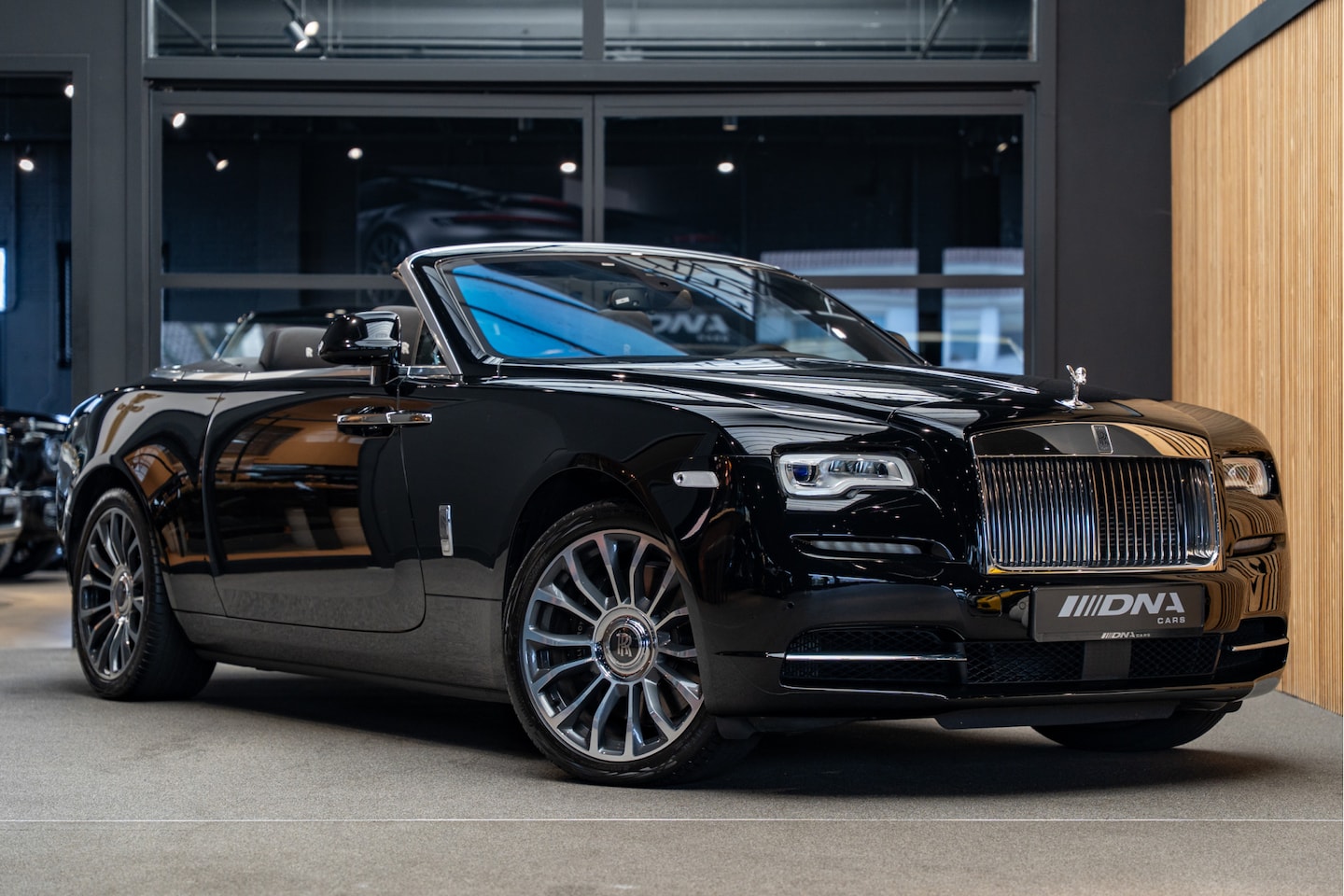 Rolls-Royce Dawn - 6.6 V12 6.6 V12 - AutoWereld.nl