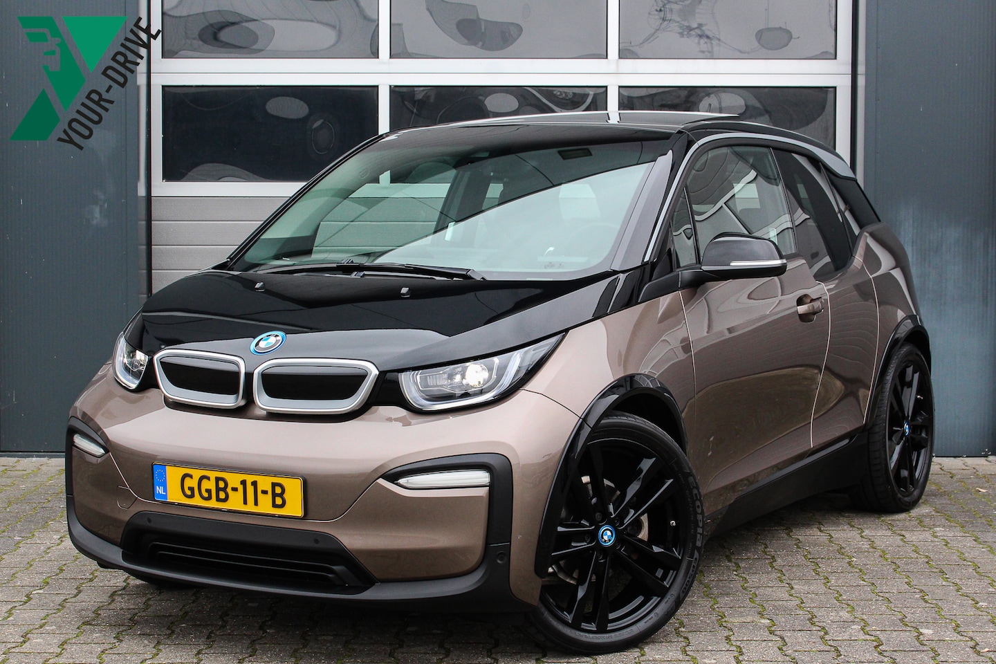 BMW i3 - Executive Edition 120Ah 42 kWh | 12 Mnd. Garantie| Zeer nette en complete I3 - AutoWereld.nl