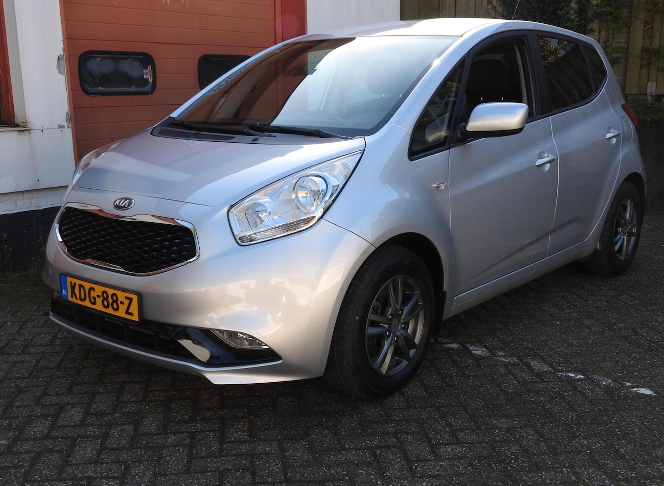 Kia Venga - 1.6 CVVT Edition 1.6 CVVT Edition, CC,AC, trekh. stoel/stuurverw. - AutoWereld.nl