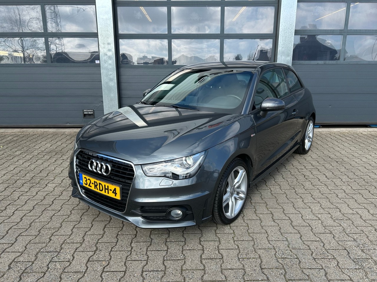 Audi A1 - 1.2 TFSI S edition 1.2 TFSI 86pk S Edition - AutoWereld.nl