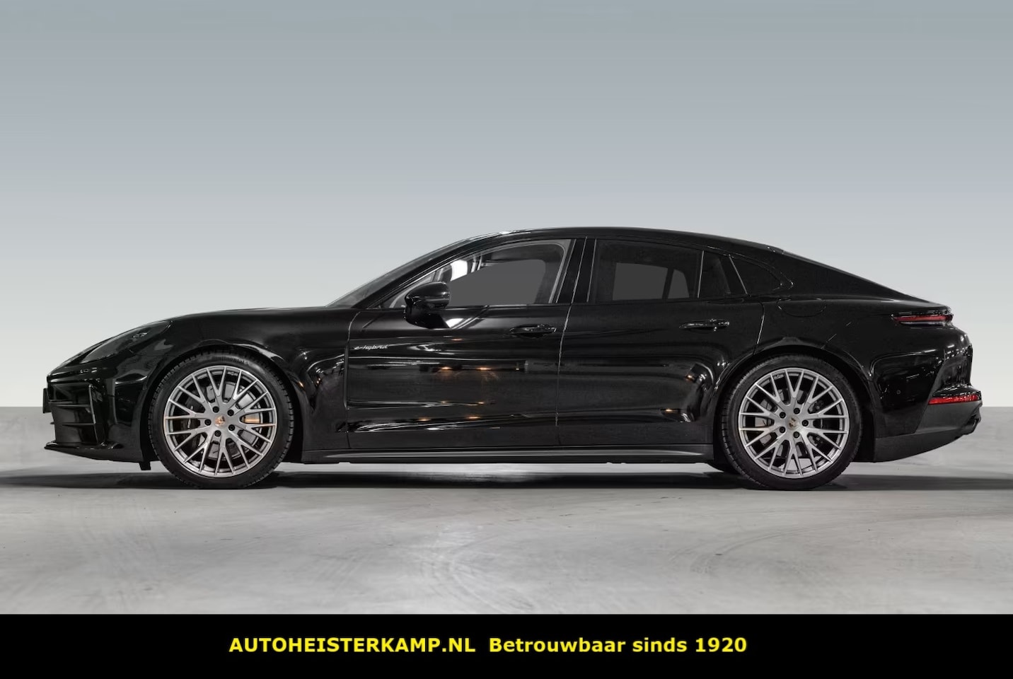 Porsche Panamera - 2.9 4 E-Hybrid 470 PK ACC Panoramadak 360 Camera 21 Inch - AutoWereld.nl