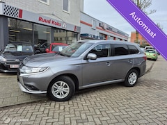 Mitsubishi Outlander - 2.4 PHEV PURE / Trekhaak / Dealer onderhouden /