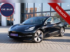 Tesla Model 3 - Long Range AWD 75 kWh|1 Eig|AutoPilot|Trekhaak|Panoramadak|Org NL|SOH 92|Leder|LED|Stoelve