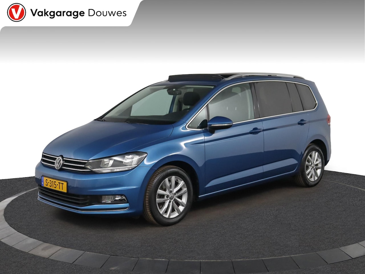 Volkswagen Touran - 1.4 TSI Highline 7p |ACC|PANO|Automaat|Trekhaak - AutoWereld.nl