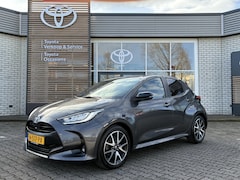 Toyota Yaris - 1.5 VVT-i EXECUTIVE STOELVERW APPLE/ANDROID BLIND-SPOT PARK-SENSOREN NAVI SPORTSTOELEN 17"