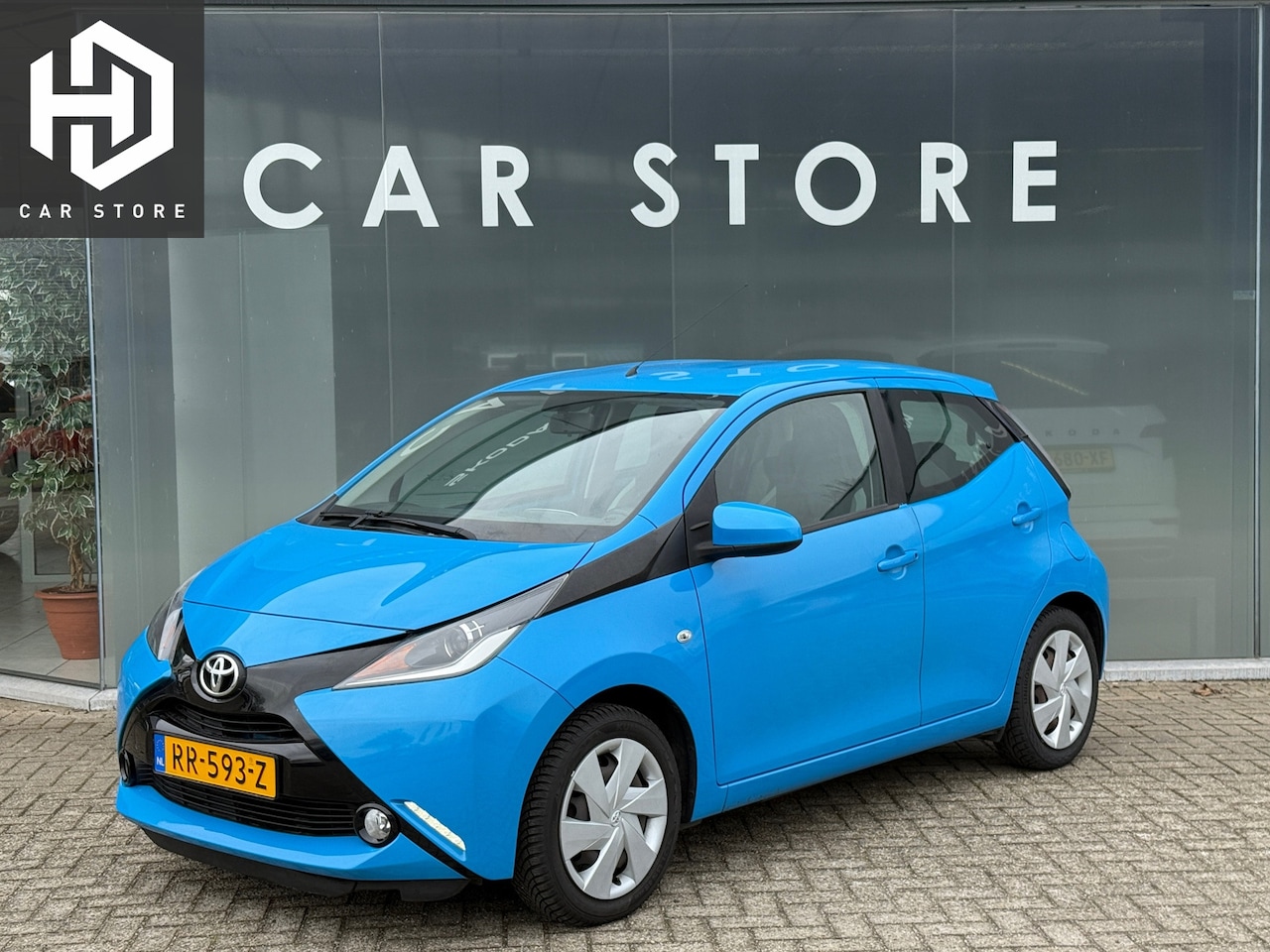 Toyota Aygo - 1.0 VVT-i x-play |Camera|Carplay|Airco - AutoWereld.nl