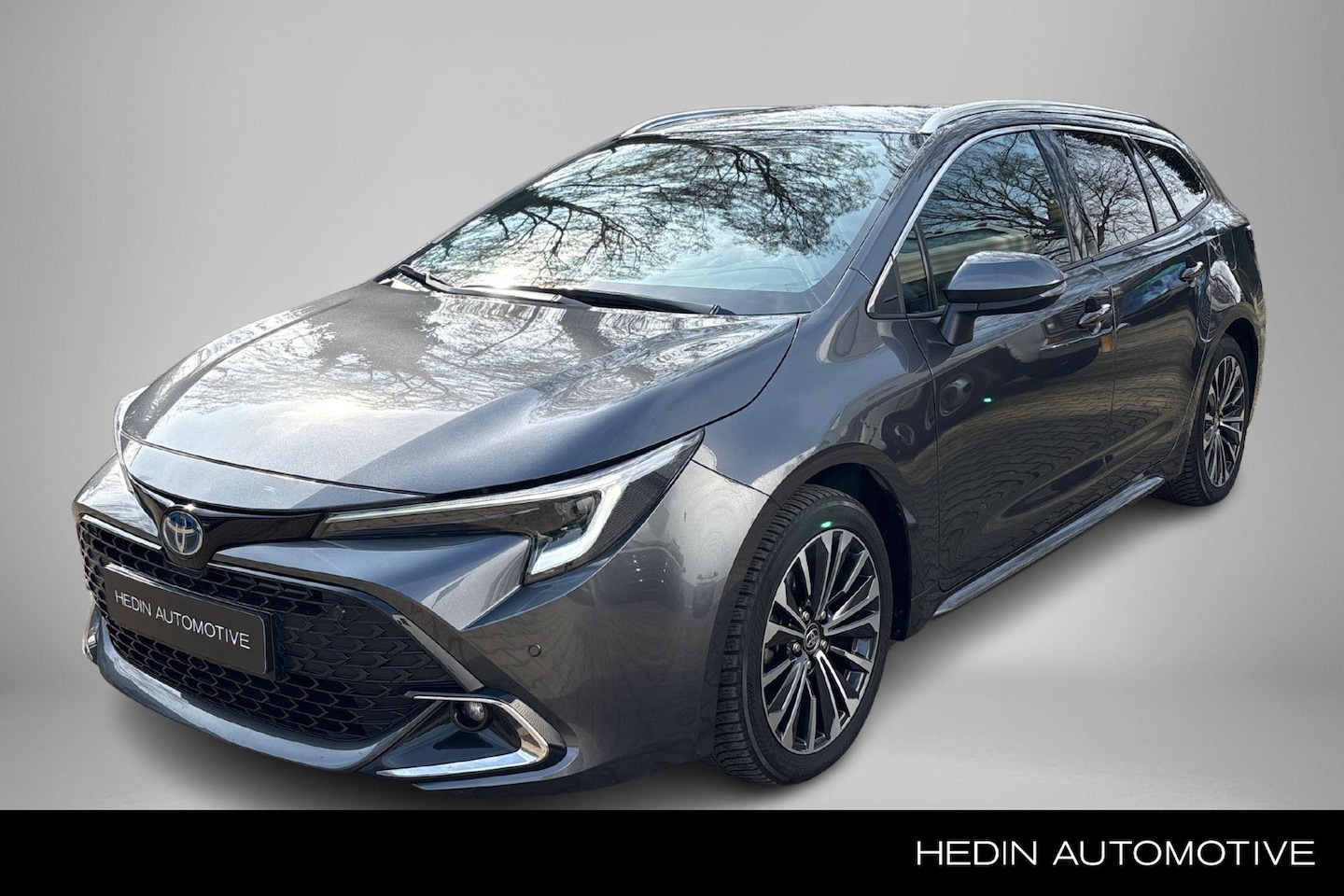 Toyota Corolla Touring Sports - Hybrid 140 First Edition | Climate control | Stoelverwarming | Navigatie | - AutoWereld.nl