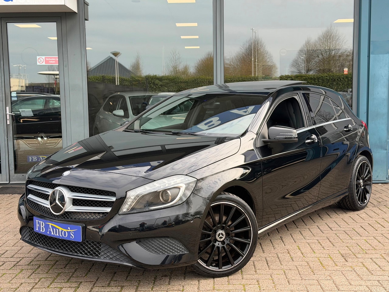 Mercedes-Benz A-klasse - 180 Prestige Airco Lmv Navi Cruise Panodak Automaat - AutoWereld.nl