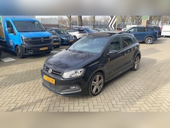 Volkswagen Polo - 1.2 TSI R-Line Edition | elektrisch glazen panorama-dak | parkeersensor achter | Climate C