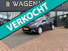 Toyota Aygo - 1.0 VVT-i x-play Airco|Camera|Telefoon|Trekhaak