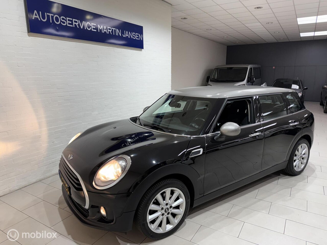 MINI Clubman - 1.5 Cooper Chili Business Plus Navi - AutoWereld.nl