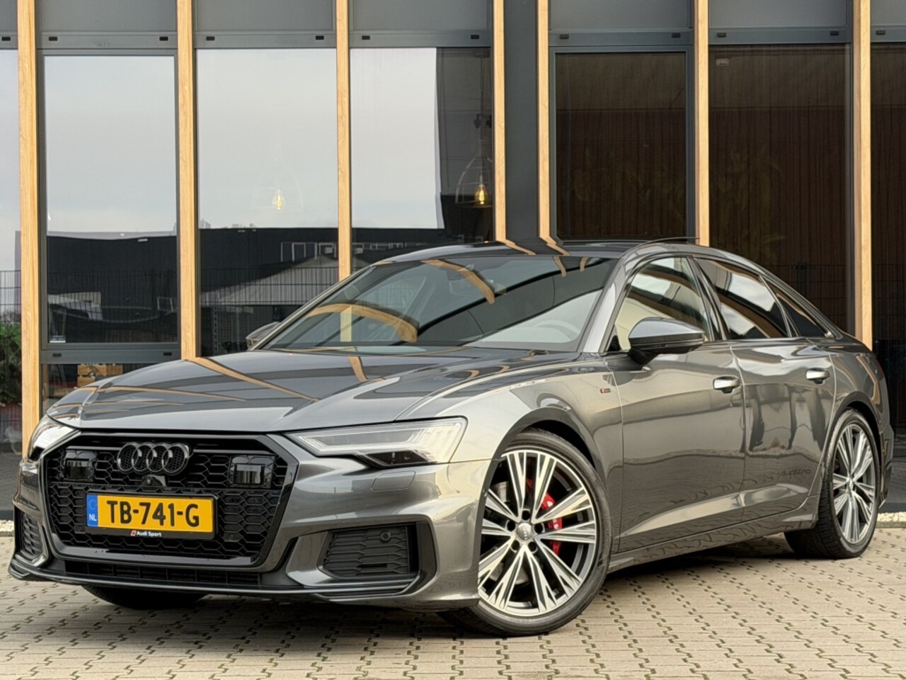 Audi A6 Limousine - 50 TDI quattro S line | 4 WBS | Matrix | Pano | B&O | Head-up - AutoWereld.nl