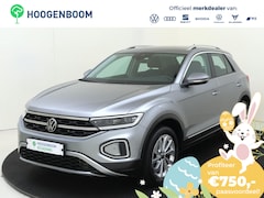 Volkswagen T-Roc - 1.5 TSI Style | Trekhaak | Keyless | Parkeerassistent | Digital cockpit Pro | Achteruitrij