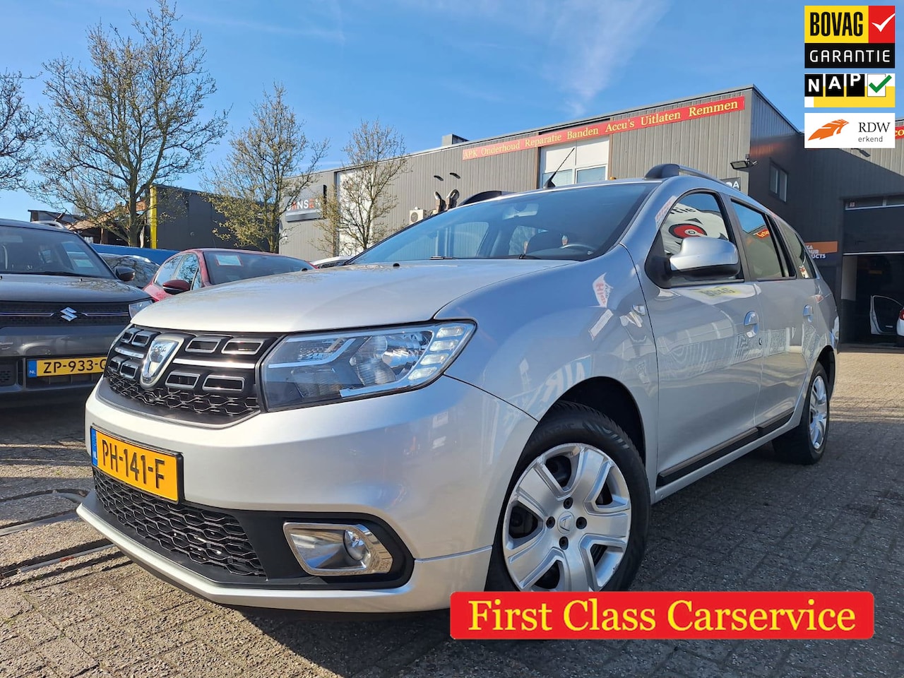 Dacia Logan MCV - 0.9 TCe Laureate | Nwe APK | Airco | Trekhaak - AutoWereld.nl