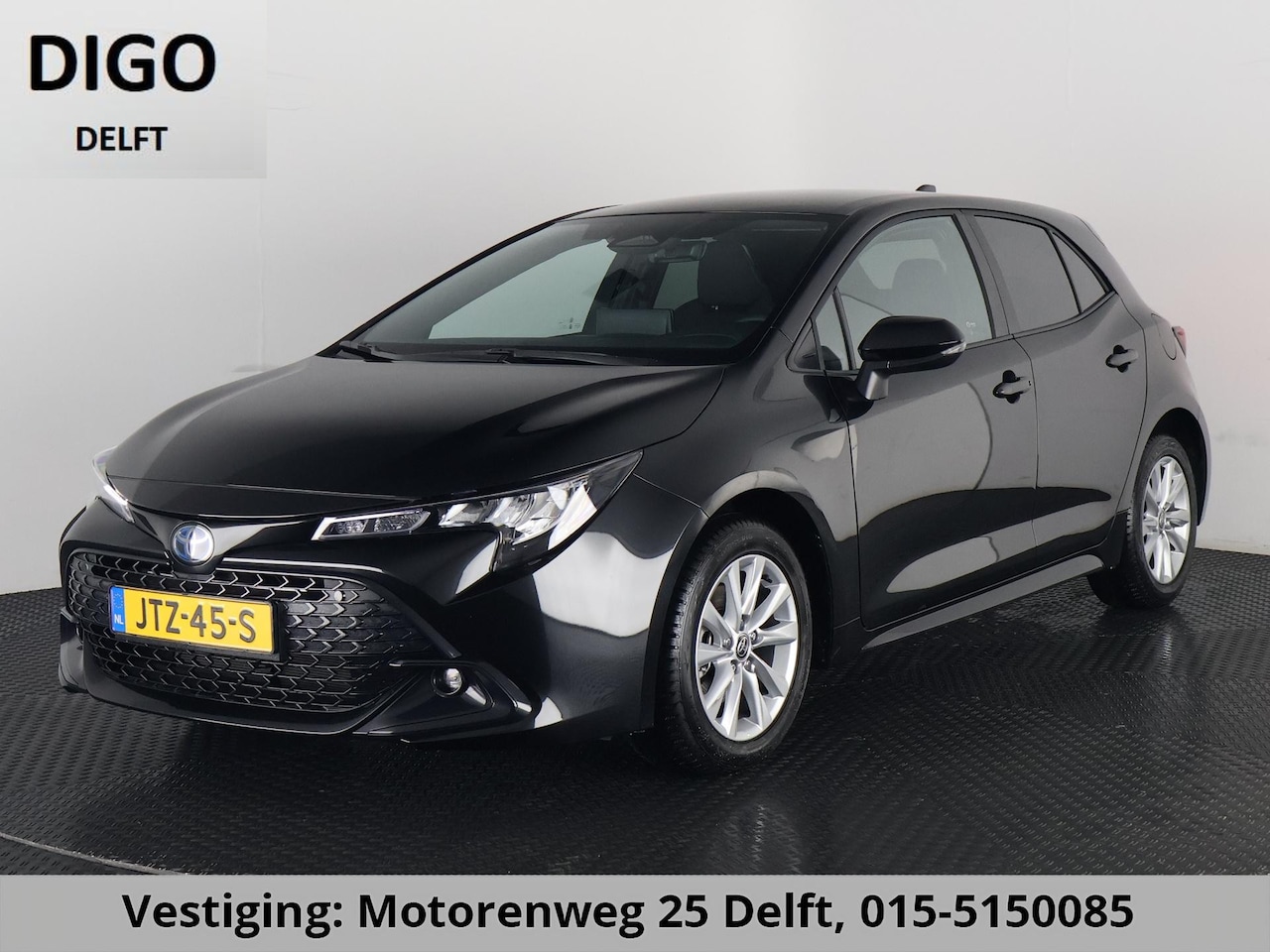 Toyota Corolla - HYBRID 140 BUSINESS BLACK ED. GARANTIE 5-2035* 15.000 KM!!! STOEL -EN STUURVERWARMNG . CAM - AutoWereld.nl