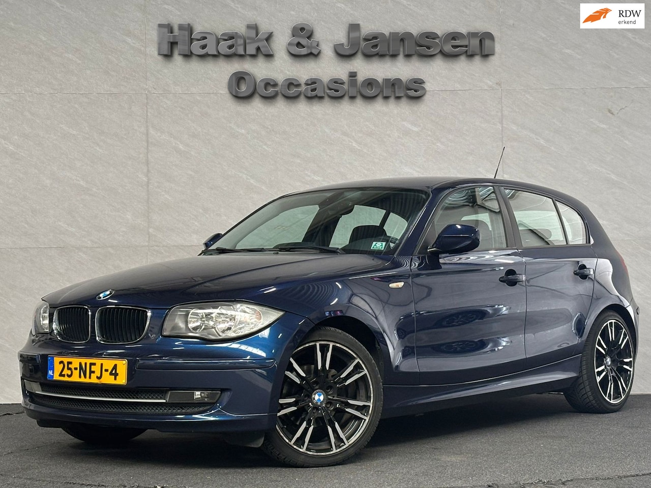 BMW 1-serie - 116i Business Line Navi Cruise Lmv Apk Nap - AutoWereld.nl