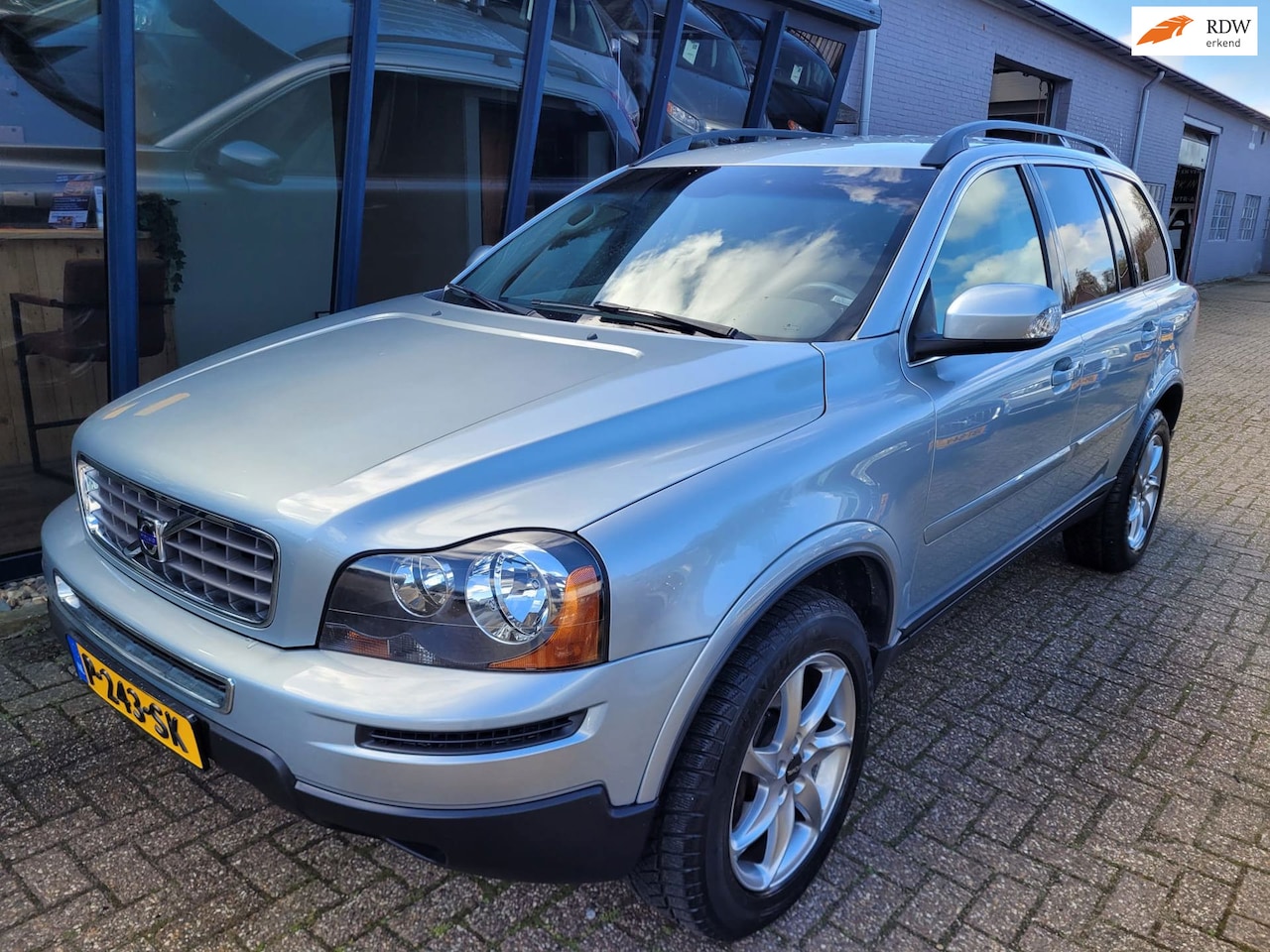 Volvo XC90 - 3.2 Summum AWD 7 PERSOONS / LEER / NAVI / YOUNGTIMER - AutoWereld.nl