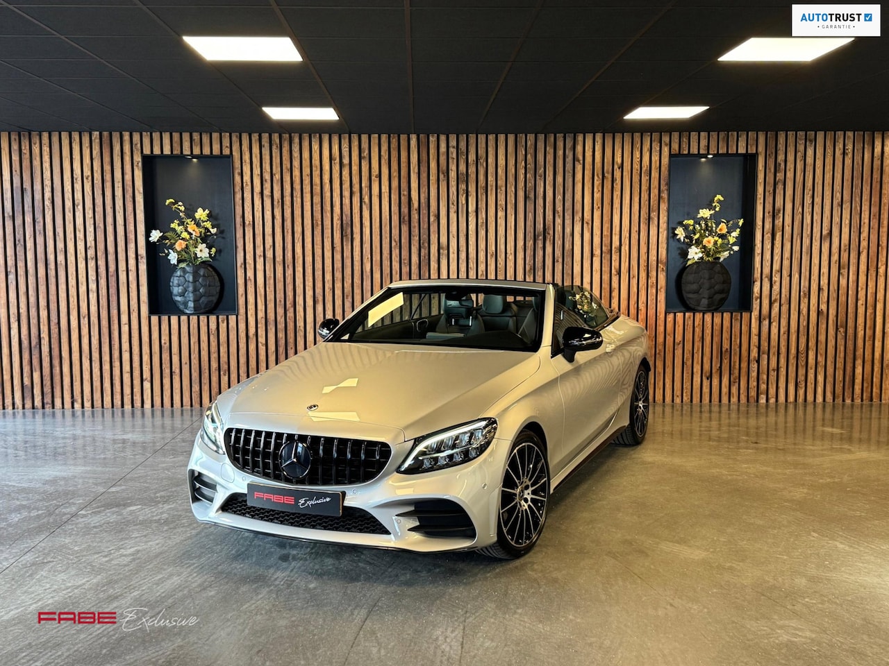 Mercedes-Benz C-klasse Cabrio - 180 AMG Line / NAP / Camera / Leder / Stoelverwarming - AutoWereld.nl