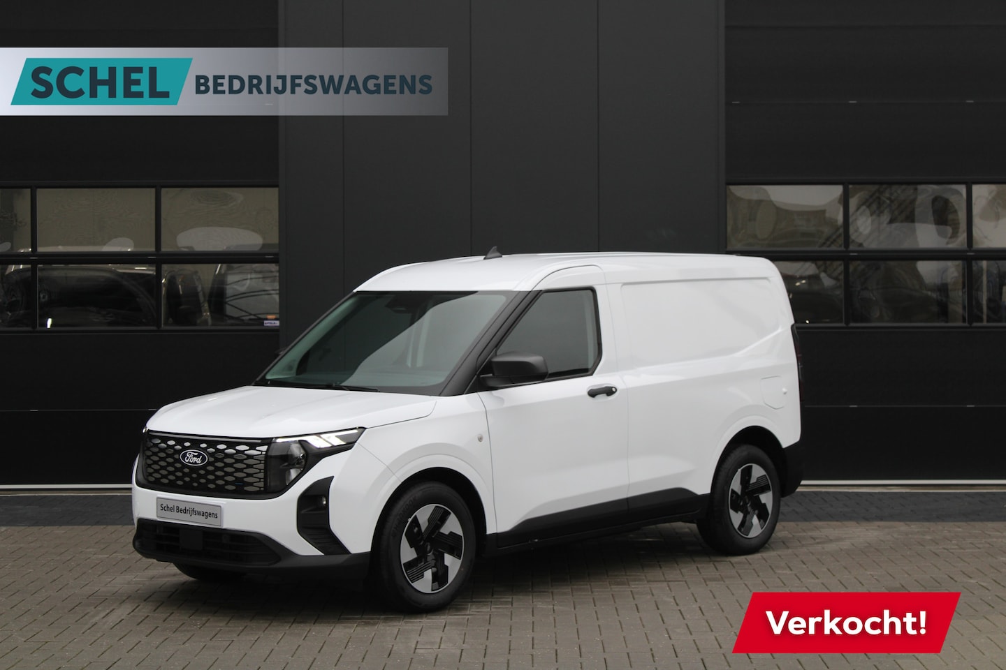 Ford Transit Courier - E-Transit Trend 44 kWh 136pk - Stoel/Stuurverwarming - Camera - Cruise - Carplay/Android - - AutoWereld.nl