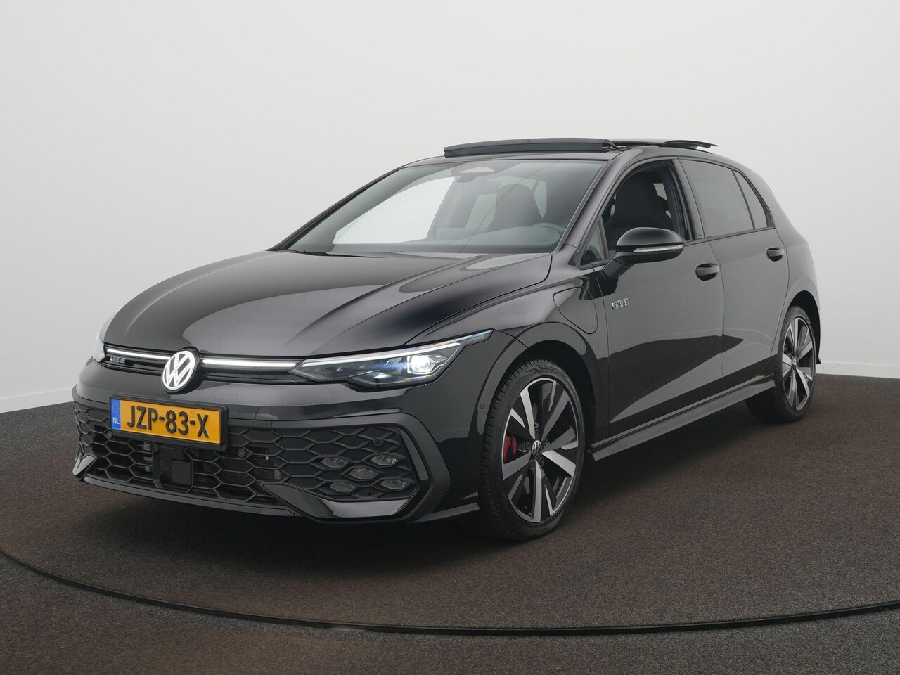 Volkswagen Golf - GTE 1.5 eHybrid 200 kW / 272 PK Hatchback 6 versn. Demo - AutoWereld.nl