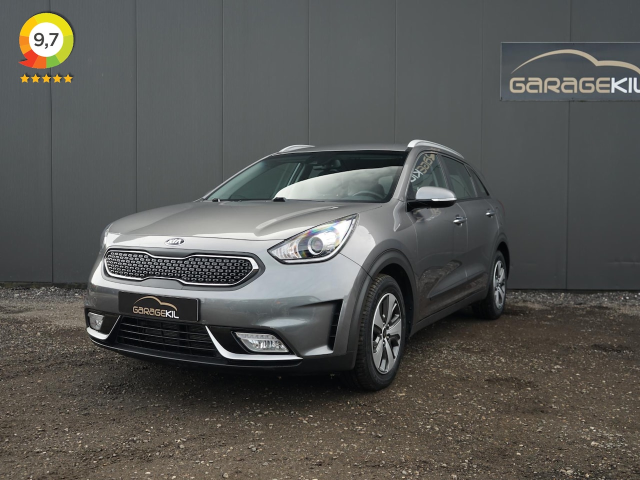 Kia Niro - 1.6 GDi Hybrid ComfortLine Dealer onderh. / NAP / 1ste eigenaar / NAV / Half leder / Cruis - AutoWereld.nl