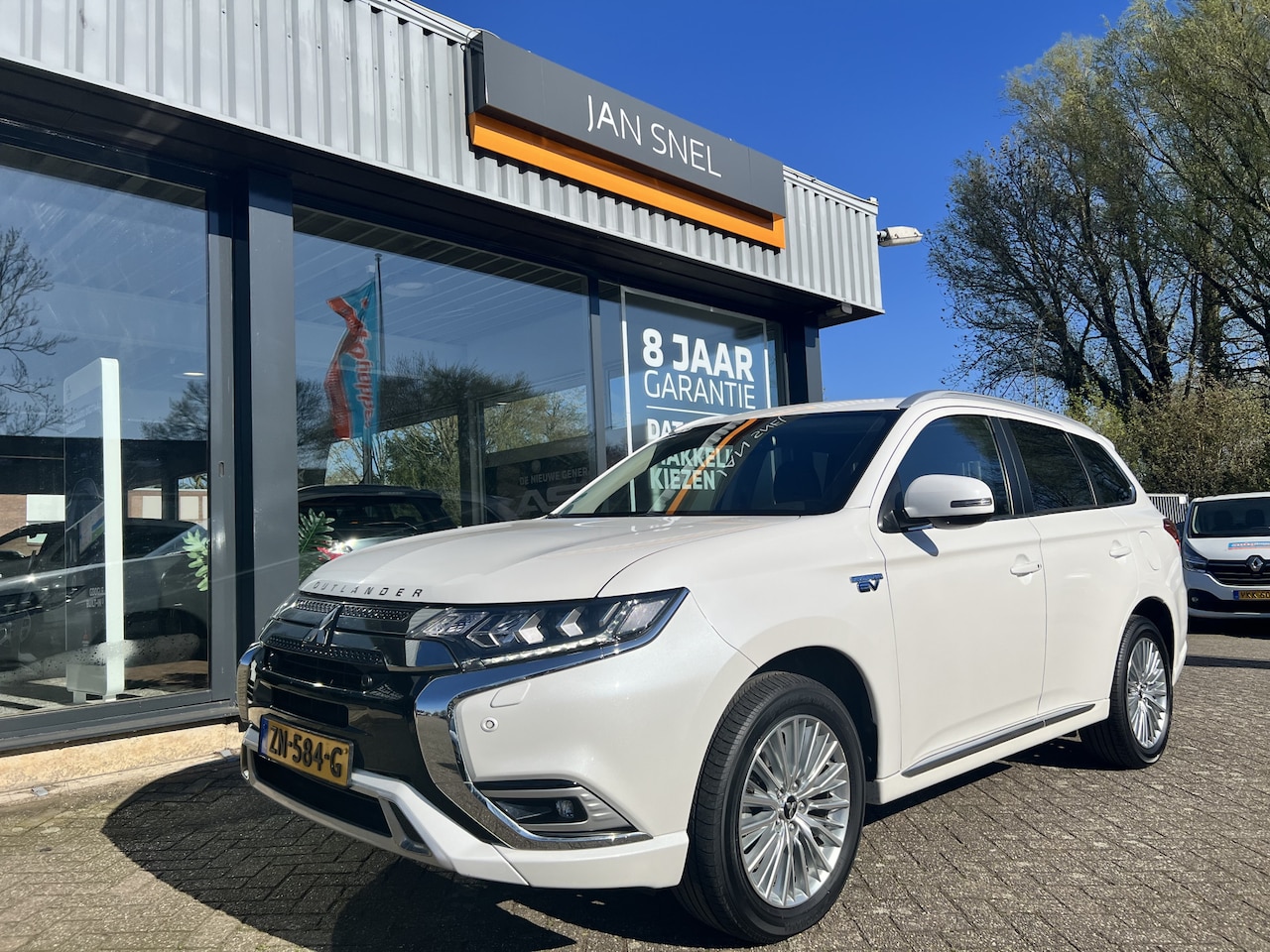 Mitsubishi Outlander - 2.4 PHEV Intense+ 2.4 PHEV Intense+ - AutoWereld.nl