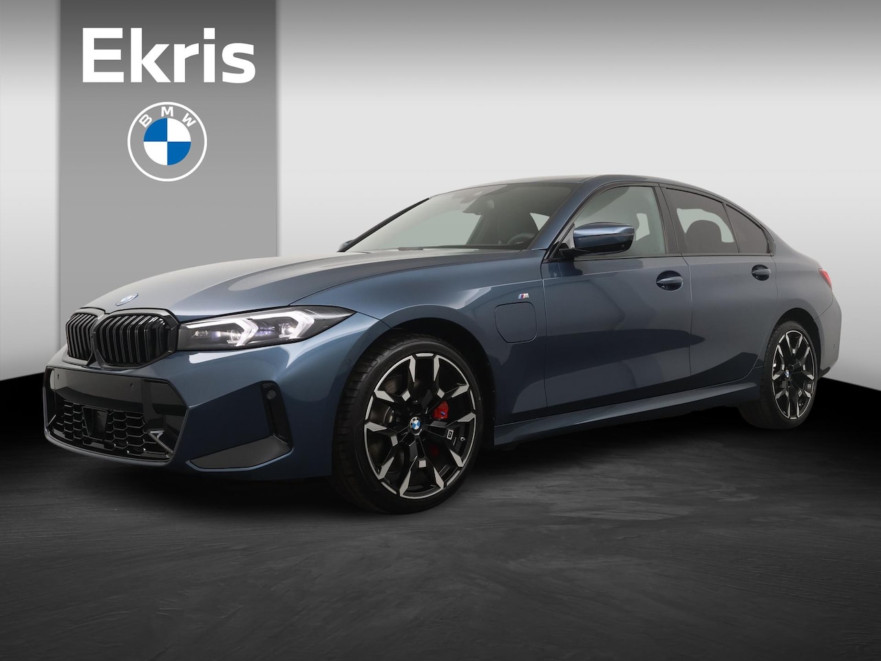 BMW 3-serie - 330e | M-Sport pakket | Panoramadak | Adaptive Cruise | HiFi | Comfort Access - AutoWereld.nl