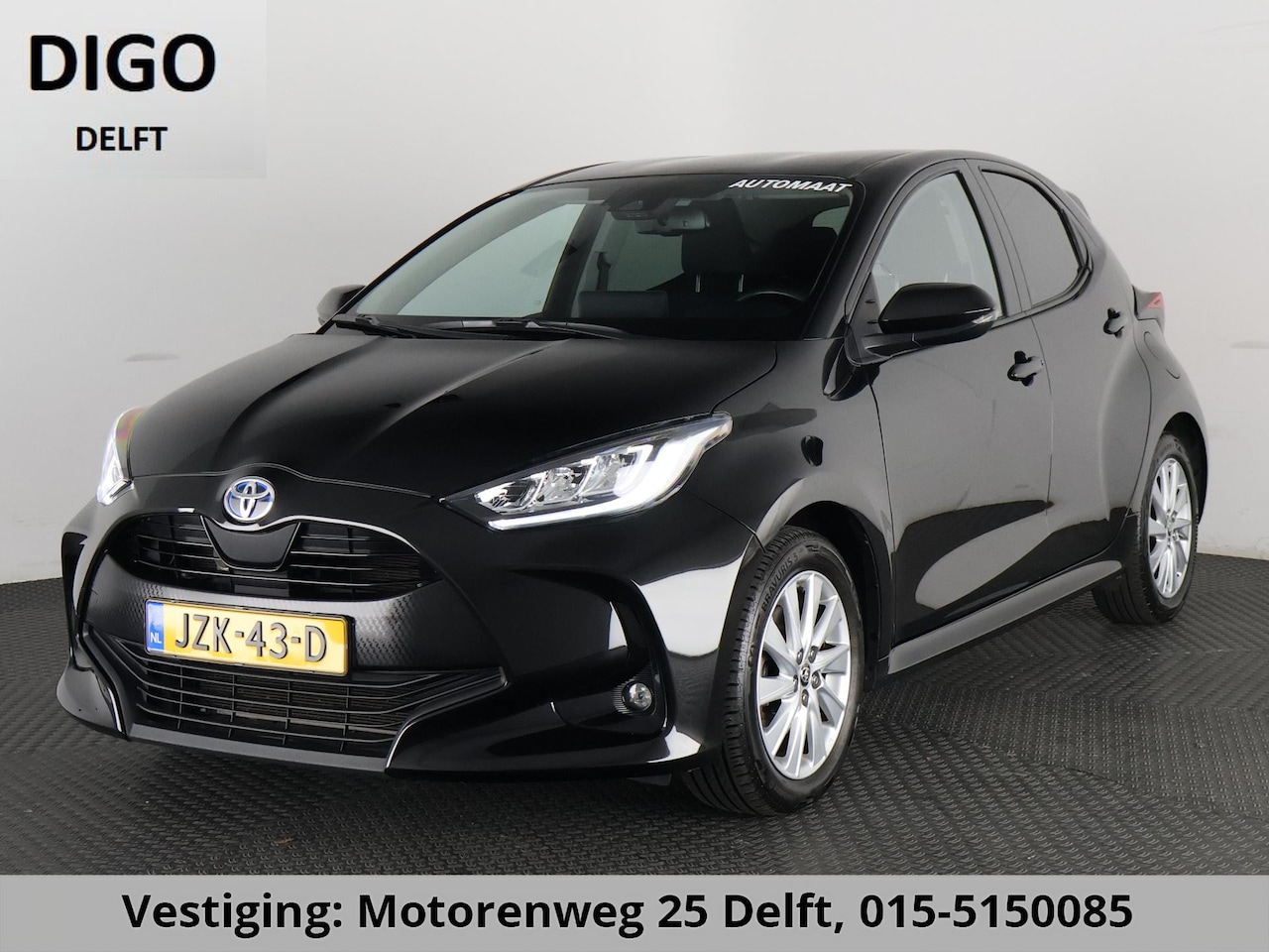 Toyota Yaris - 1.5 Hybrid 115 BUSINESS BLACK GARANTIE TOT 7-2032 CARPLAY NAVIGATIE. CAMERA. ADAPTIEVE CRU - AutoWereld.nl