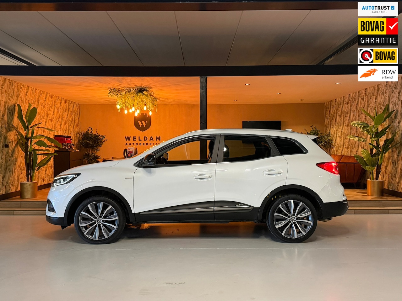 Renault Kadjar - 1.3 TCe Bose Garantie Pano Leder Camera StoelVW Blindspot Elek Stoelen Keyless Cruise Navi - AutoWereld.nl