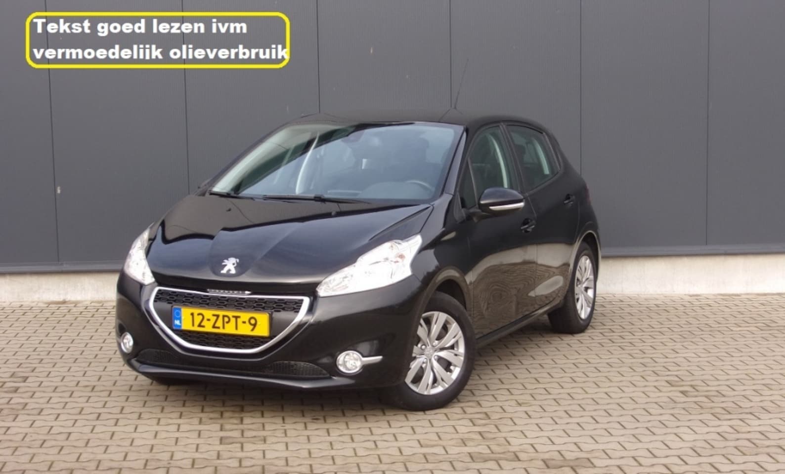 Peugeot 208 - 1.2 VTi Envy | 5 deurs | Navigatie | Lees Tekst A.U.B - AutoWereld.nl