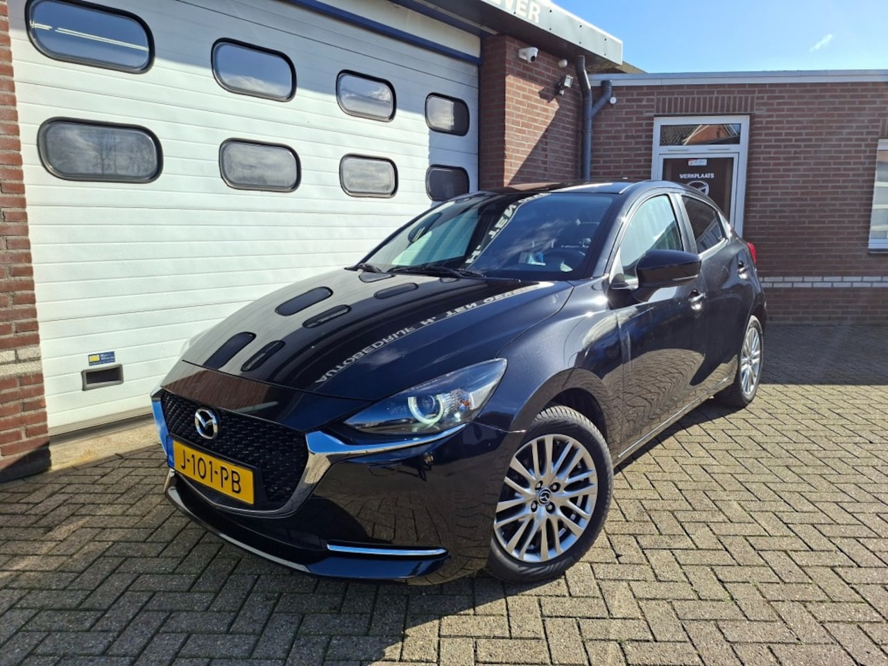 Mazda 2 - 1.5 SKYACT-G LUXURY CAMERA/CARPLAY/CRUISE/STOELVERW - AutoWereld.nl
