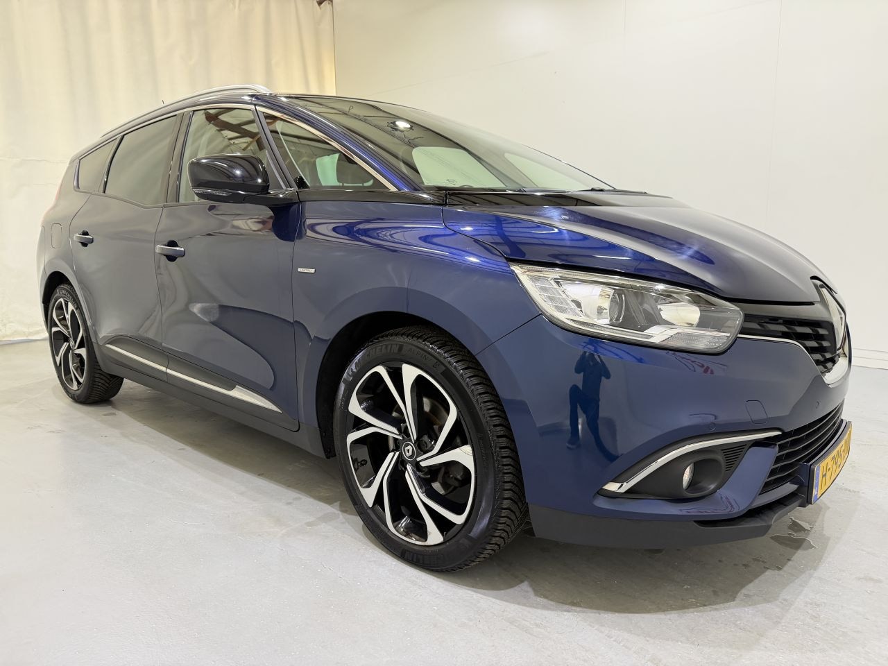 Renault Grand Scénic - 1.3 TCe 140 Limited 7-pers - AutoWereld.nl