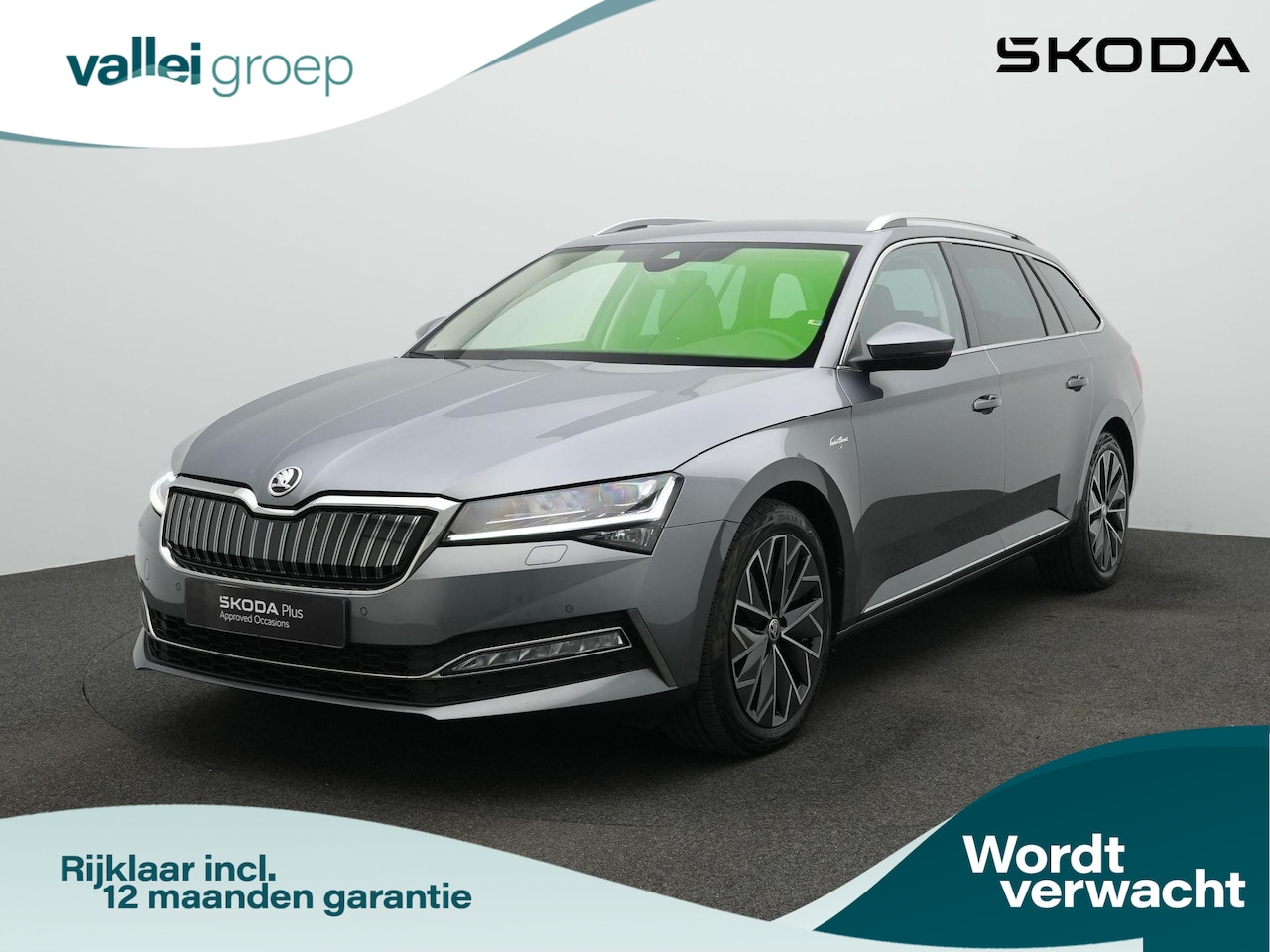 Skoda Superb - 1.4 TSI iV 218 pk Laurin & Klement | Leder | Navigatie Columbus | Geheugenstoelen | Adapti - AutoWereld.nl
