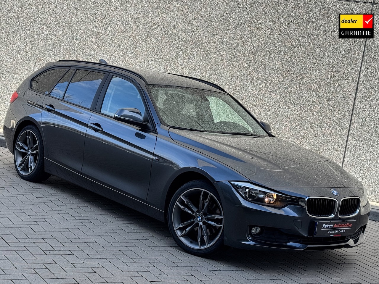 BMW 3-serie Touring - 316d M 190 PK Navi 18 Inch Cruise Leder - AutoWereld.nl