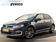 Volkswagen Golf - 1.4 TSi GTE Connected Series | LED | 17 inch | Sportstoelen | Getint Glas