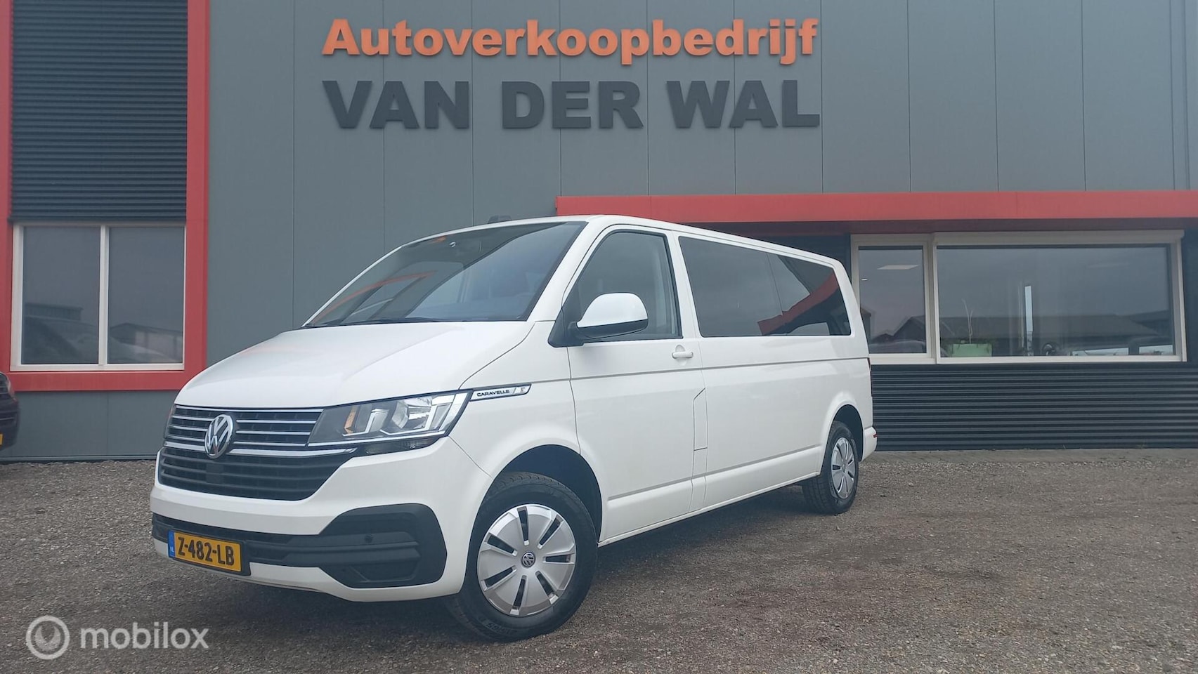 Volkswagen Transporter Kombi - 2.0 TDI L2H1 Highline 9PERSOONS/INC BPM EX BTW - AutoWereld.nl