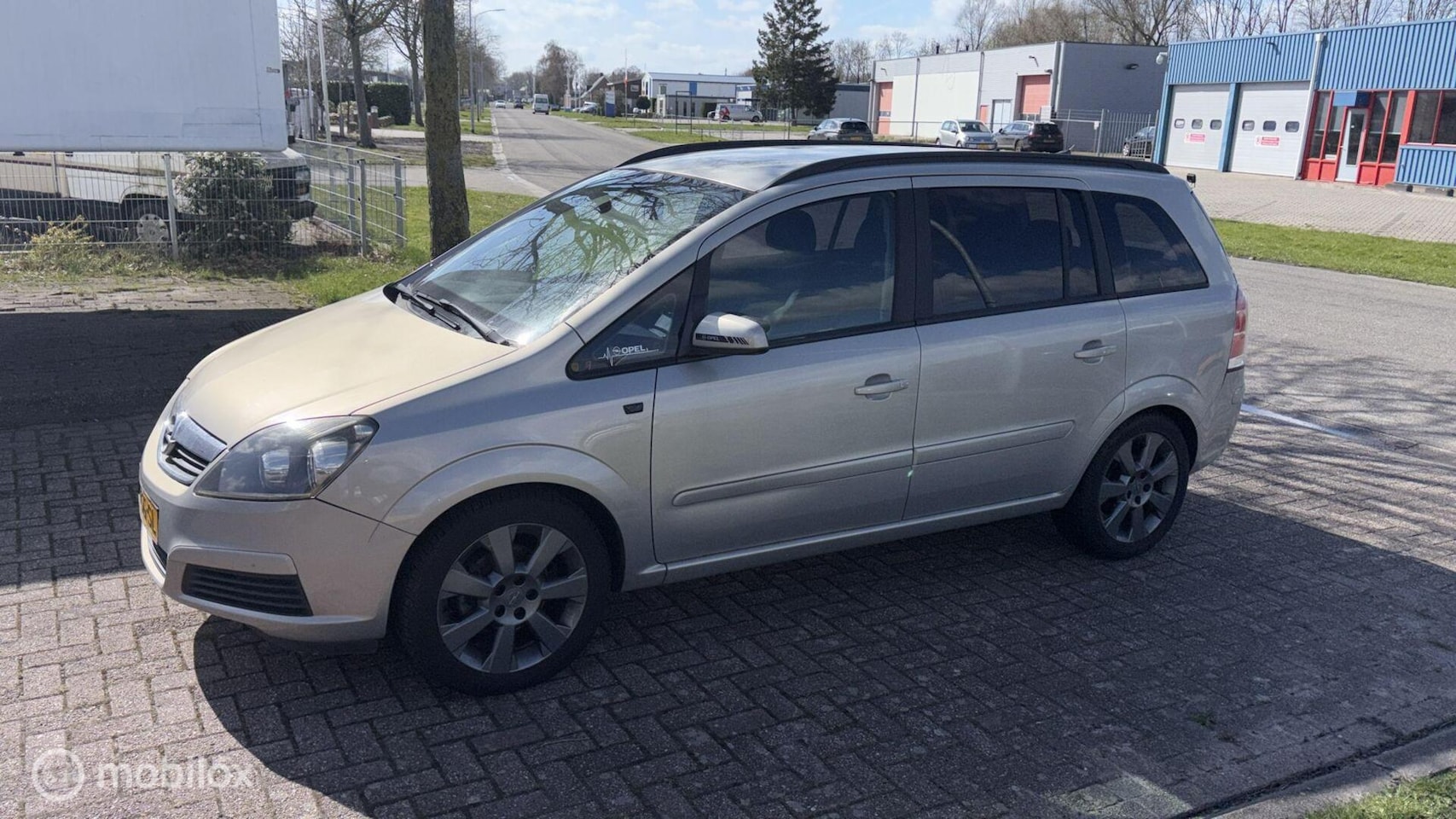 Opel Zafira - 1.8 Business 7p - AutoWereld.nl