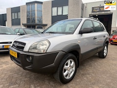 Hyundai Tucson - 2.0i Active Airco Elektr Ramen Radio