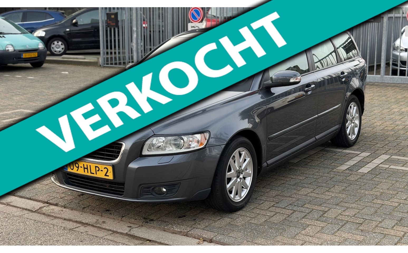 Volvo V50 - 2.0 Kinetic | Pano | Stoelverwarming | Cruise | Navi | Climate Control | Vol onderhouden | - AutoWereld.nl