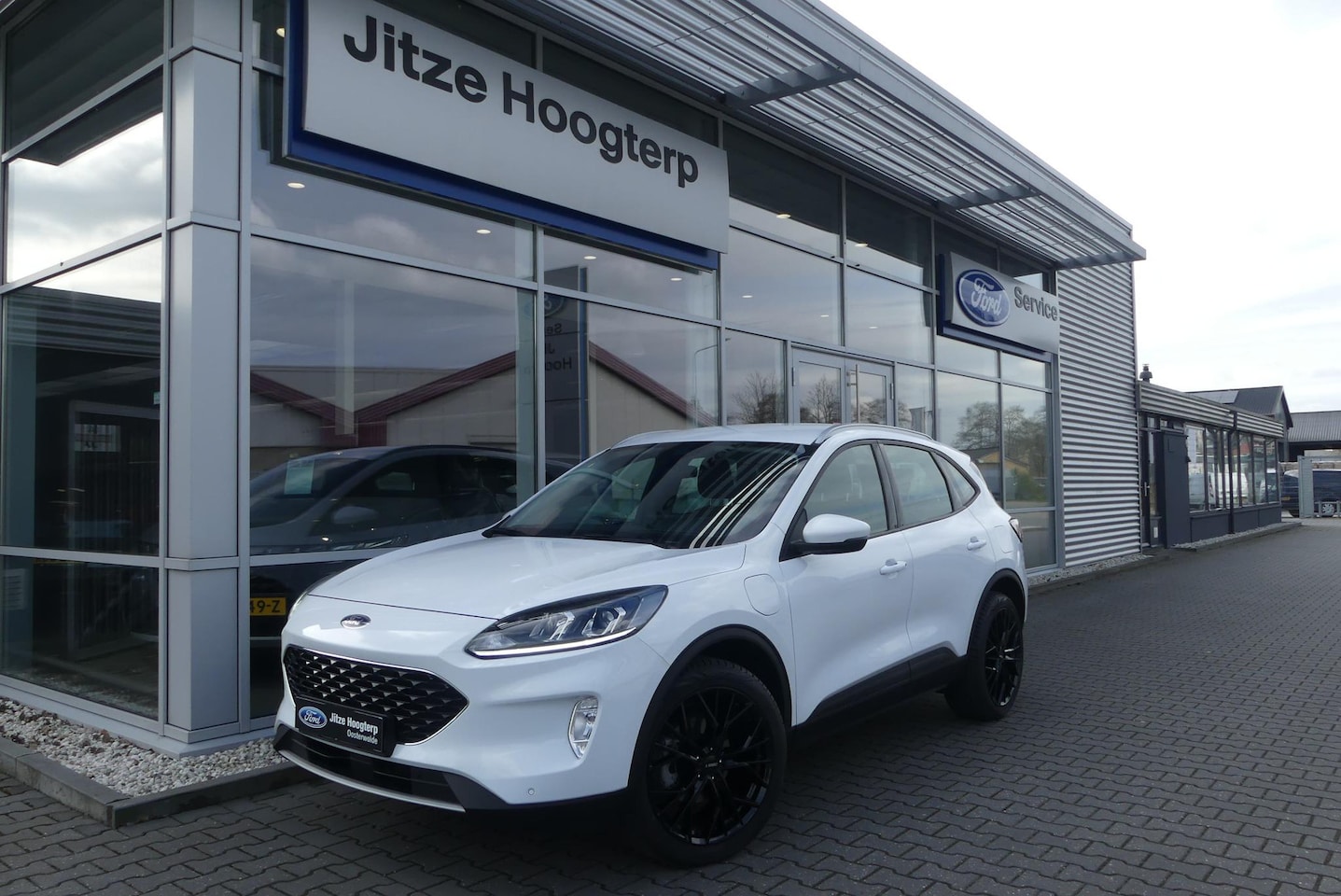 Ford Kuga - 2.5 PHEV Cool & Connect WINTER PACK, CRUISE, CLIMA, NAVI, PDC V&A, APPLE CARPLAY/ANDROID A - AutoWereld.nl