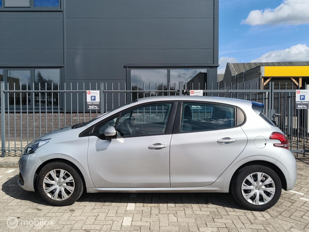 Peugeot 208 - 1.2 PureTech Blue Lion 1.2 PureTech Blue Lion - AutoWereld.nl