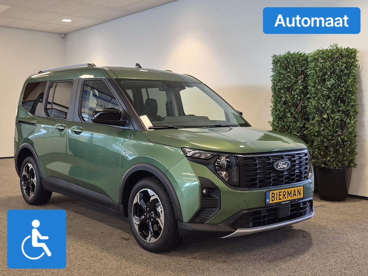 Ford Tourneo Courier - L1 Automaat Rolstoelauto 3+1 of 5+0 - AutoWereld.nl