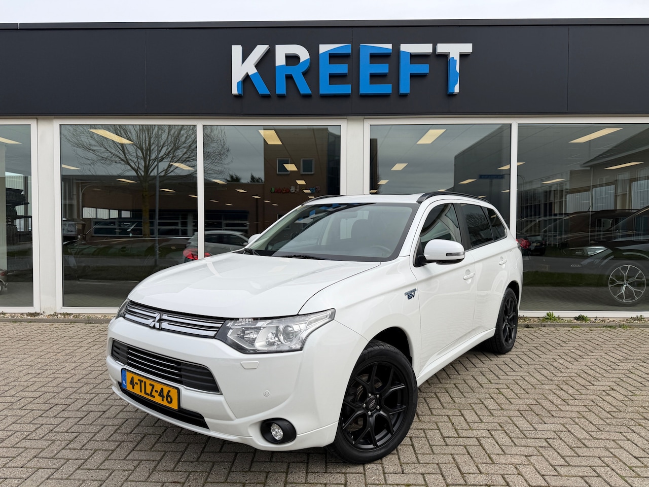 Mitsubishi Outlander - 2.0 PHEV Instyle INC BTW - AutoWereld.nl
