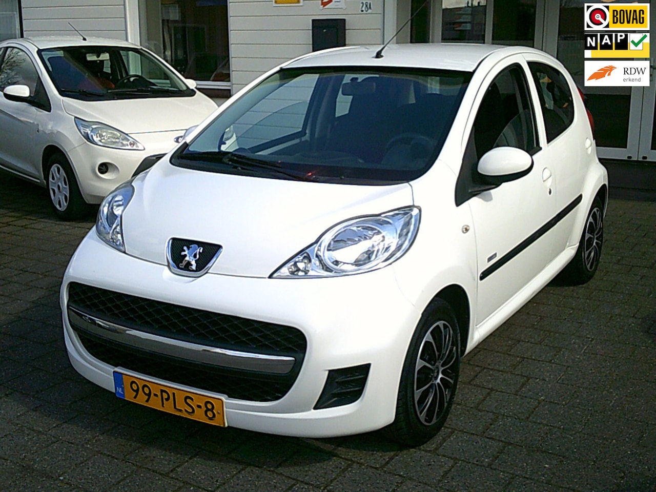 Peugeot 107 - 1.0-12V Millesim 200 1.0-12V Millesim 200 (AIRCO/5-drs.) - AutoWereld.nl