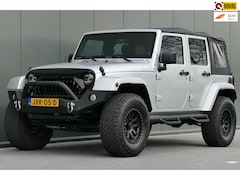 Jeep Wrangler Unlimited - 3.6 Sahara Trekhaak Leder Stoelverwarming
