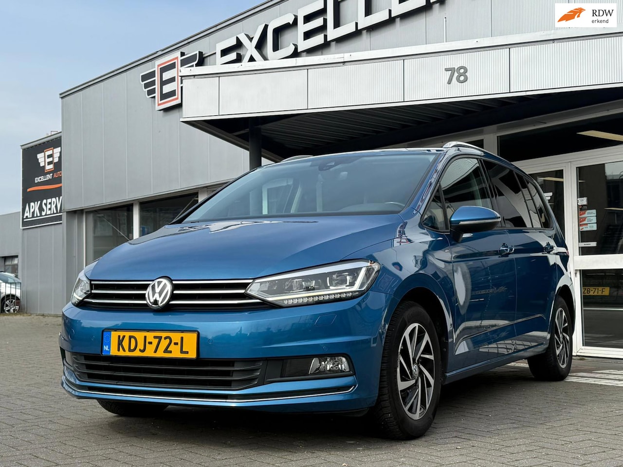 Volkswagen Touran - 1.4 TSI DSG Comfortline 7p - Navigatie - AutoWereld.nl