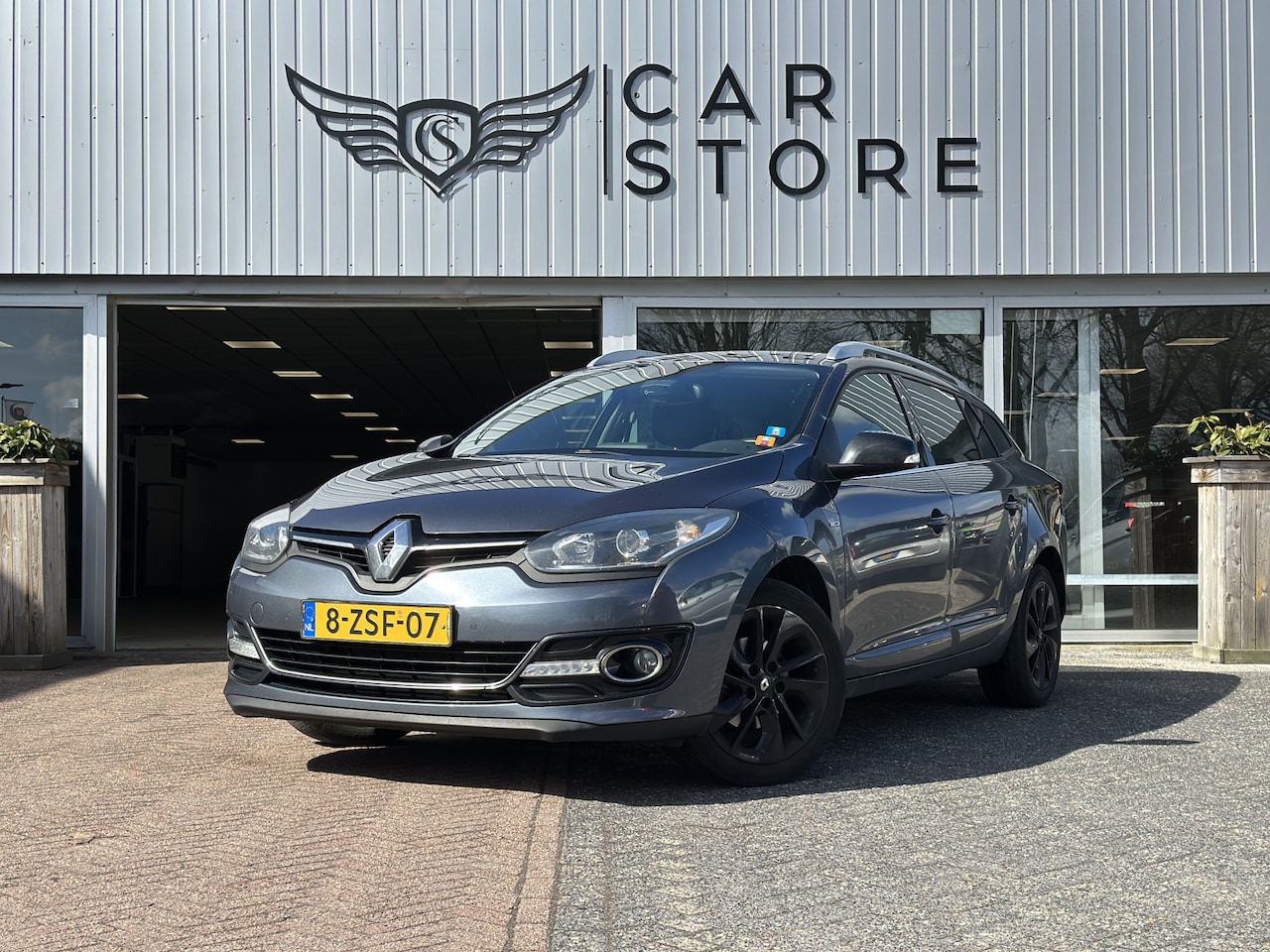 Renault Mégane Estate - 1.5 dCi Bose |CAMERA|TREKHAAK|ELK.STOELEN|LEDER|CRUISE|CLIMA|PDC - AutoWereld.nl