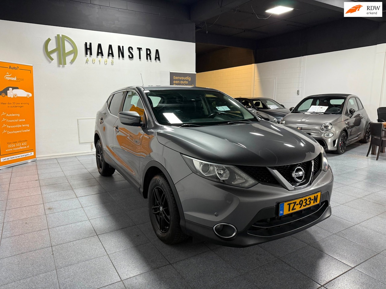 Nissan Qashqai - 1.2 Acenta Autom. Navigatie-Camera Veel Optie's! - AutoWereld.nl